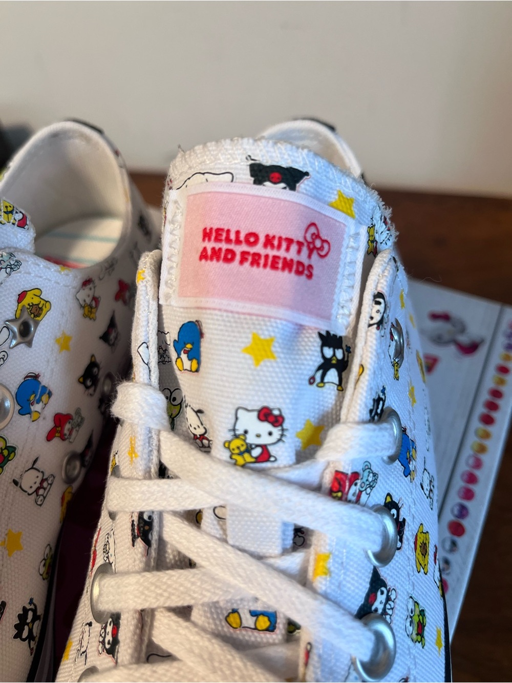 CONVERSE x HELLO KITTY Chuck Taylor All Star BFFS Sneakers - Picture 5 of 10